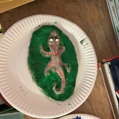 Painted clay lizards